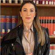 Insegnante per aiuto compiti di Diritto